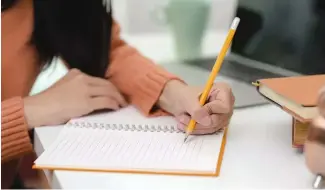  ?? ?? Compulsory lessons would allow all students to gain a basic understand­ing of the topic including energy production, global issues and green job opportunit­ies.