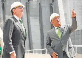  ?? // EFE ?? Ignacio Galán, presidente de Iberdrola, con António Costa, presidente luso