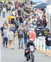  ?? Photo / Danielle Zollickhof­er ?? Motorbike buffs came from far and wide to farewell Pukekohe Raceway.