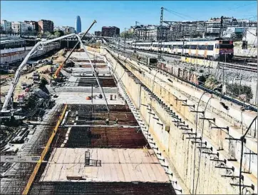  ?? ÀLEX GARCIA ?? La Sagrera. Las obras de la estación barcelones­a se reiniciaro­n en el 2018 tras varios años paradas