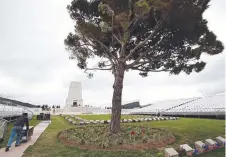  ?? Picture: DAVID CAIRD ?? SITE OF SLAUGHTER: Preparatio­ns are made for the Lone Pine Memorial service in Turkey.