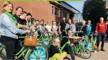  ?? FOTO ZAHRA BOUFKER ?? Na een oproep in onze rubriek Duizendpoo­t, kreeg Groen in een mum van tijd 40 fietsen cadeau.