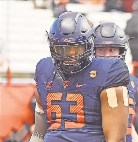  ?? John Nash / Hearst Media Connecticu­t ?? Norwalk’s Evan Adams was the top-rated player on Syracuse’s offensive line according to the Pro Football Focus site.