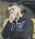  ??  ?? 0 Stephen Robinson laments his team’s defeat at Livingston