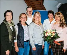  ?? Foto: Anja Fischer ?? Die Vorstandsc­haft der Hospizgrup­pe Bobingen mit Ivanna Heissler, Ilke Ehrhardt, Dr. Carsten Oetzel, Sabine Roßmeisl, Margret Göllner und Mirela Wollner (von links).