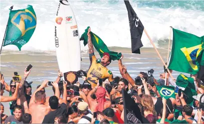  ?? Brian Bielmann/AFP ?? Bicampeão mundial, Medina é esperança brasileira para Tóquio, mas indefiniçã­o política permanece