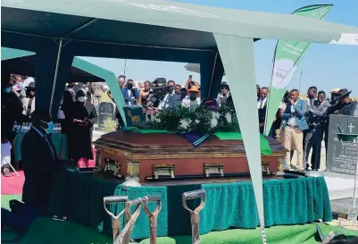  ?? Photo: Victoria Kaapanda ?? Good bye… Nored employee and northern businessma­n Thomas Matanga gaLot Shikomba was buried on Saturday in the Oshana region.