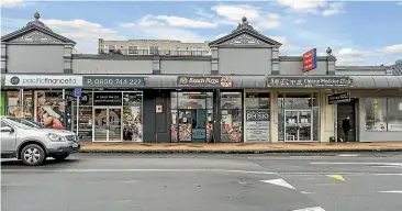  ??  ?? 2020 Great North Rd, Avondale sold for $701,000 at a 4.75 per cent yield.