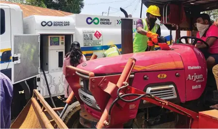  ??  ?? During pandemic Repos Energy delivered diesel fuel to the doorstep of farmers in Pune district for their farm equipment.