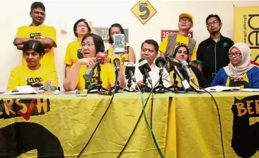  ??  ?? All geared up: (front row, from left) Ambiga and Maria Chin speaking to reporters on the upcoming Bersih 5 rally in Kuala Lumpur.