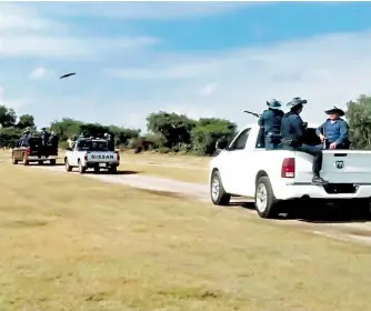  ??  ?? Cuando cumplen alguna actividad del servicio, se encuentran como personal activo con las mismas obligacion­es y derechos que un elemento del Ejército