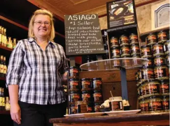  ?? CAROLA VYHNAK FOR THE TORONTO STAR ?? Farm-fresh jams, jellies and spreads await at Kurtz Culinary Creations, on Queen St., run by Anne Just.