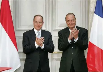  ??  ?? En novembre , au Palais de l’Élysée à Paris, le président français et le souverain monégasque avaient ratifié les nouveaux accords entre leurs deux pays. (Photo Palais de l’Élysée)