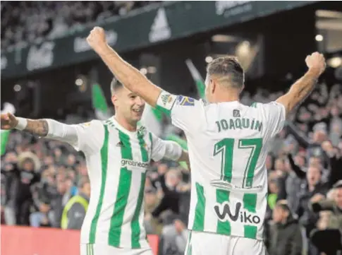  ?? J.M. SERRANO ?? Sergio León y Joaquín celebran el segundo tanto del Betis ante el Leganés