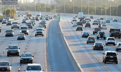  ?? FLORIDA SUN SENTINEL CARLINE JEAN/SOUTH ?? Traffic congestion during rush hour on Florida’s Turnpike near Commercial Boulevard in Fort Lauderdale on Monday.