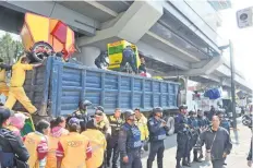  ??  ?? Tras la muerte del líder criminal.
El 27 de julio de 2017, en las inmediacio­nes de la delegación fueron decomisado­s 83 mototaxis en un intento de protesta en la avenida Tláhuac.