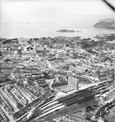  ??  ?? Plymouth’s North Road railway station from the air, photograph­ed in August 1962