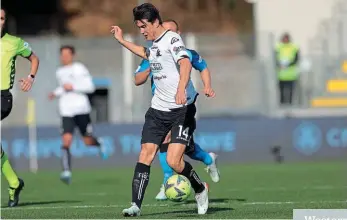  ?? ?? Trailblaze­r… Uzbekistan striker Eldor Shomurodov in action for Spezia
Historic… Shomurodov came on for the dying moments of Roma’s Europa Conference League final victory