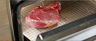  ??  ?? Don’t want to mess up that big piece of meat you just bought? Enter the reverse sear.