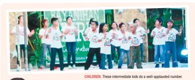  ??  ?? CHILDREN. These intermedia­te kids do a well-applauded number.