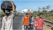  ?? ATUL LOKE/THE NEW YORK TIMES ?? During the past two months under India’s lockdown, millions of migrant laborers and their families have poured out of cities as they try to get back to their native villages.
