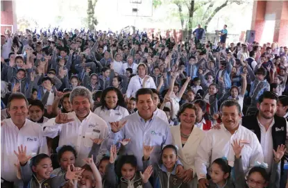  ?? CORTESÍA ?? El mandatario presidió la entrega de becas en Ciudad Victoria.