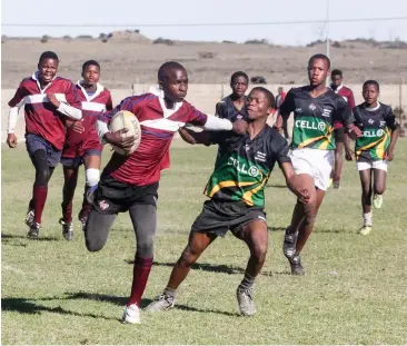  ??  ?? Nathaniel Nyaluza U15 in green vs CM Vellem.