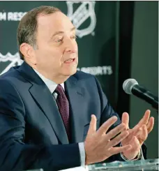  ?? THE ASSOCIATED PRESS ?? NHL commission­er Gary Bettman is being inducted into the Hockey Hall of Fame, but a potential work stoppage is looming.