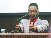  ?? PHOTO BY ERIN O. SMITH ?? Johnthony Walker, 25, testifies during his criminal trial Wednesday in Judge Don Poole’s courtroom at the Hamilton CountyChat­tanooga Courts Building.