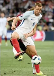  ?? PICTURE: EPA/ OLIVER WEIKEN ?? Harry Kane in action... he wants to win trophies while at Spurs.