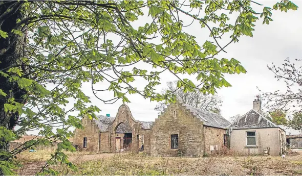  ??  ?? Plans are under way to transform Panbride House in Carnoustie. The mansion was once used as a hideout for a gang of ATM thieves.