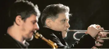  ?? Foto: Thomas Eder ?? Jazz zum Niederknie­n bot das Blue Note Quintet am vergangene­n Freitag im Neuburger Birdland.