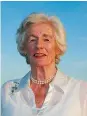  ??  ?? T O P The British Motor Yacht Show will now take place in mid-june to make the most of the relaxation of lockdown
ABOVE LEFT Lady Violet Aitken was one of the pioneers of British powerboat racing and a fierce competitor too