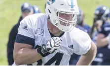  ?? CRAIG ROBERTSON/FILES ?? Argonauts right tackle Chris Van Zeyl says there was unity and a better feeling on the team this year.