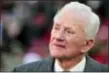  ?? ASSOCIATED PRESS ?? Former Arkansas football coach and athletic director Frank Broyles, shown in 2012, died Monday at his home in Fayettevil­le, Ark., from complicati­ons of Alzheimer’s disease. He was 92.