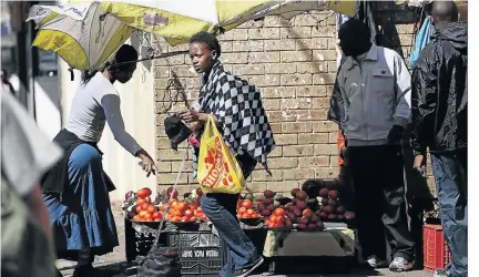  ?? /ALON SKUY ?? The informal traders associatio­n believes the bill’s proposed ban on the display of cigarettes, as well as a ban on the sale of loose cigarettes, will have a negative impact on members.