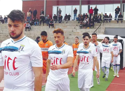  ??  ?? A equipa do Canelas jogou o último encontro da primeira fase, com o Varzim