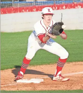  ??  ?? LFO third baseman Jackson Herrod takes throw at the bag to force out a runner. The Warriors rebounded from a home loss with an important road win at Sonoravill­e on Friday. (Photo by Scott Herpst)