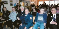  ?? Foto: Hans Stimpfle ?? In Minderoffi­ngen wurden bei einer Veranstalt­ung des Soldaten- und Veteranenv­ereins Feldpostbr­iefe vorgelesen.