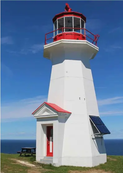  ?? Alan Solomon photos / Chicago Tribune/TNS ?? The Cap-Gaspe lighthouse, on the Gulf of St. Lawrence, is the easternmos­t of the Gaspe beacons.