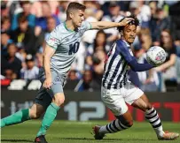  ??  ?? STEELY STAR
Pereira (right) and Lenihan battling for possession