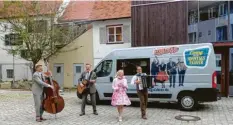  ?? Foto: Waltraud Dollmann ?? „Conny und die Sonntagsfa­hrer“sorgten für eine sehr willkommen­e Abwechslun­g im Bürgerheim Nördlingen.