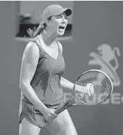  ?? DAVID SANTIAGO/MIAMI HERALD ?? Danielle Collins reacts after a play against Venus Willams in the quarterfin­als of the Miami Open on Wednesday.