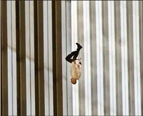  ?? PHOTO: RICHARD DREW ?? The Falling Man