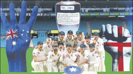  ?? REUTERS ?? Australia celebrate after winning the Ashes series 40.