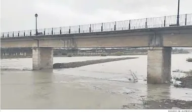  ?? DIARIO DE ALMERÍA ?? El río Aguas a su paso por Turre, ayer por la tarde.