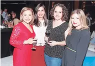  ??  ?? Ruby Crespin, Nora Millan, María Farre y Beatriz Girón.