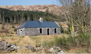  ??  ?? DARK SKIES, BRIGHT STARS Culsharg bothy is a basic shelter where you can stay for free beneath the luminous stars of Britain’s oldest Dark Sky Park.