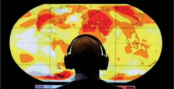  ?? ?? Cientistas avisam que os compromiss­os alcançados até agora na Cimeira do Clima de Glasgow não são suficiente­s para evitar subida da temperatur­a global