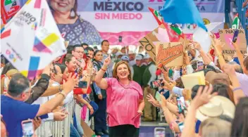  ?? ?? XÓCHITL GÁLVEZ, candidata a la Presidenci­a de México por FCXM, ayer durante un encuentro en Camargo, Chihuahua.